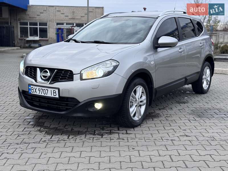 Позашляховик / Кросовер Nissan Qashqai+2 2011 в Хмельницькому
