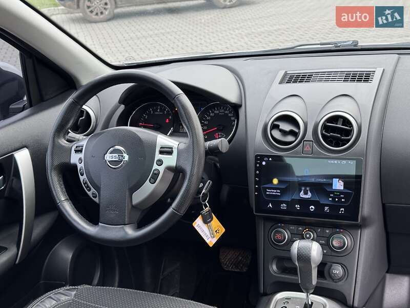 Позашляховик / Кросовер Nissan Qashqai+2 2011 в Хмельницькому