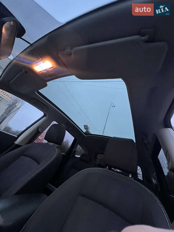 Позашляховик / Кросовер Nissan Qashqai+2 2011 в Вінниці