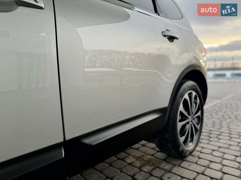 Позашляховик / Кросовер Nissan Qashqai+2 2013 в Стрию