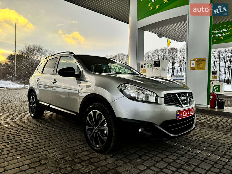 Позашляховик / Кросовер Nissan Qashqai+2 2013 в Стрию