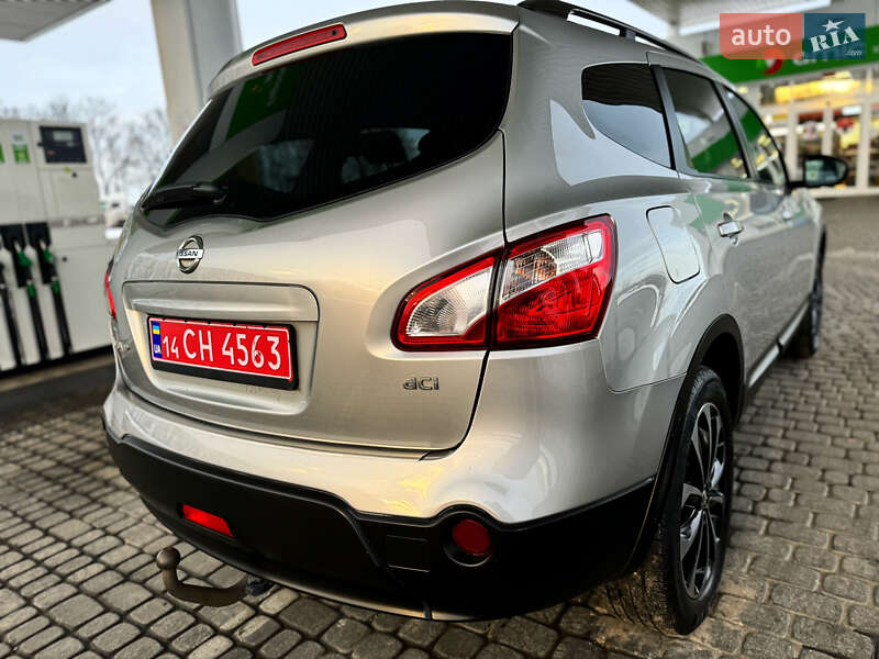 Позашляховик / Кросовер Nissan Qashqai+2 2013 в Стрию