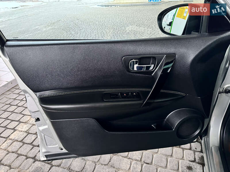 Позашляховик / Кросовер Nissan Qashqai+2 2013 в Стрию