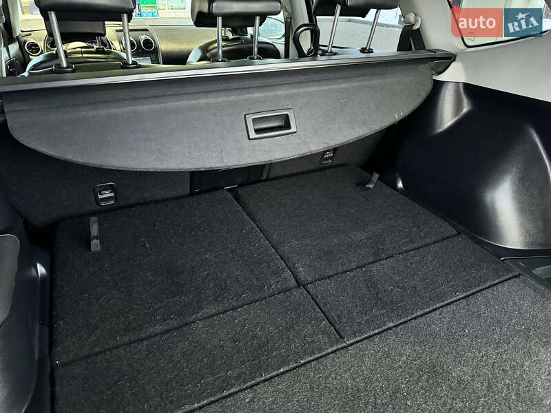 Позашляховик / Кросовер Nissan Qashqai+2 2013 в Стрию