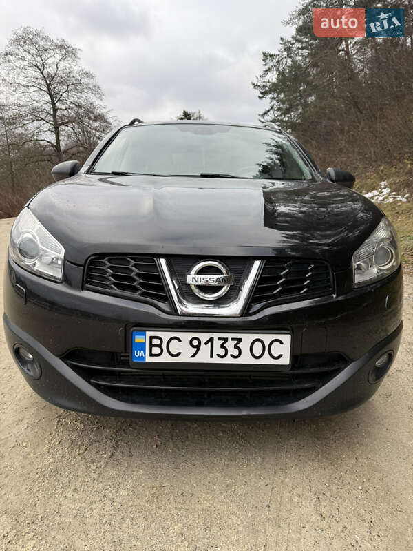Позашляховик / Кросовер Nissan Qashqai+2 2010 в Миколаєві