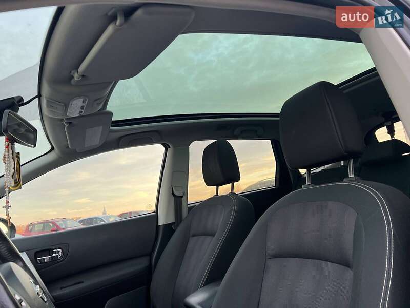 Позашляховик / Кросовер Nissan Qashqai+2 2012 в Львові