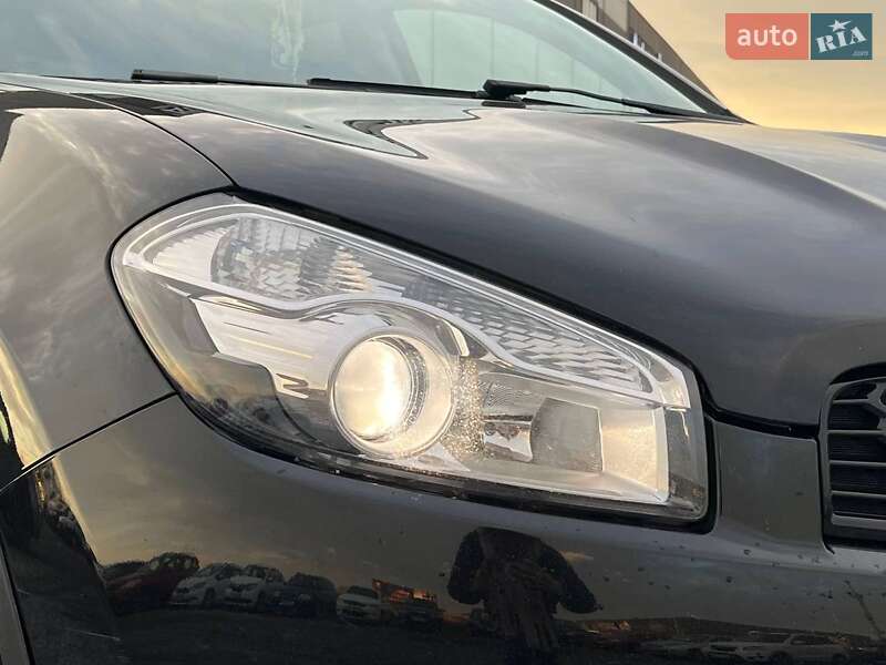 Позашляховик / Кросовер Nissan Qashqai+2 2012 в Львові