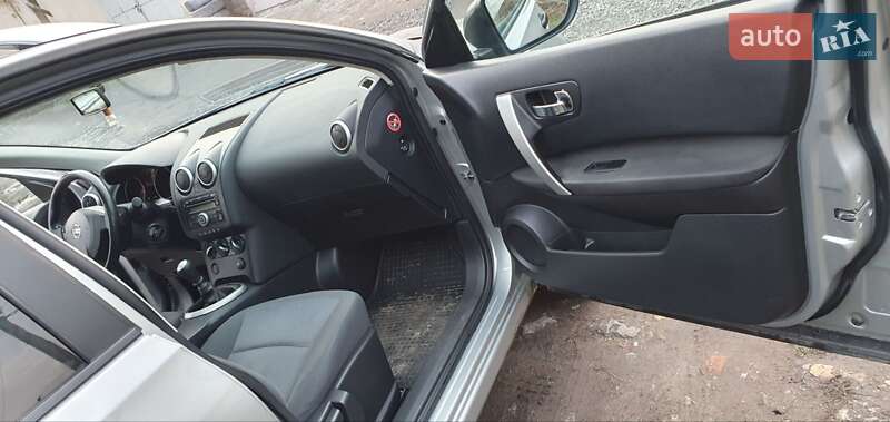 Позашляховик / Кросовер Nissan Qashqai+2 2009 в Козятині