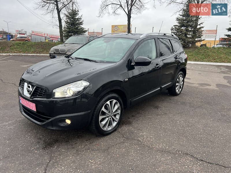 Позашляховик / Кросовер Nissan Qashqai+2 2010 в Рівному