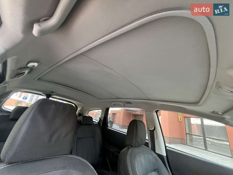 Внедорожник / Кроссовер Nissan Qashqai+2 2010 в Ивано-Франковске