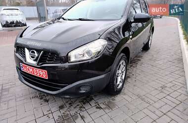 Позашляховик / Кросовер Nissan Qashqai+2 2014 в Києві