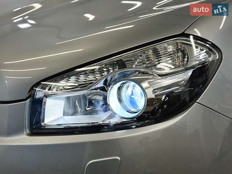 Позашляховик / Кросовер Nissan Qashqai+2 2010 в Стрию