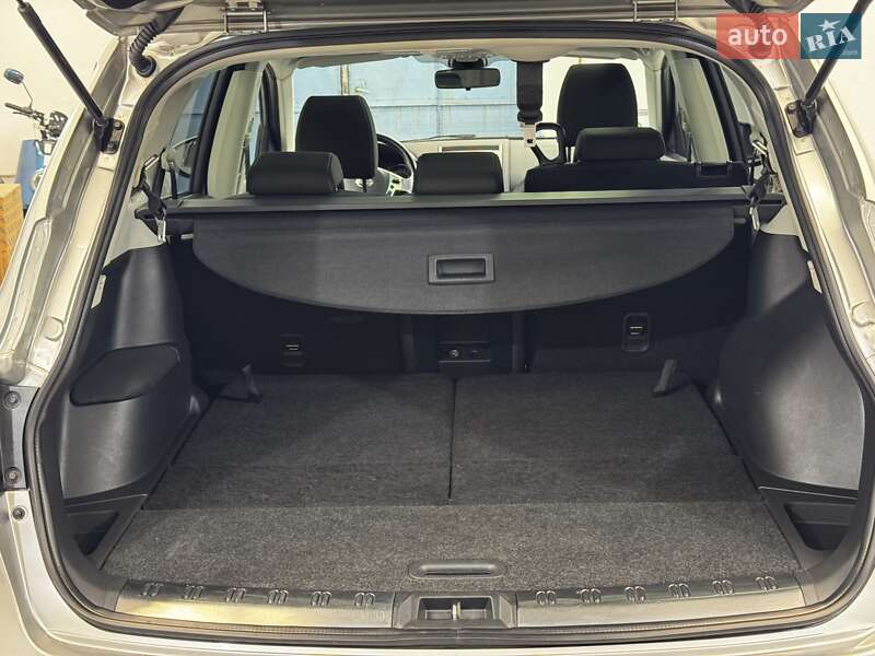 Позашляховик / Кросовер Nissan Qashqai+2 2010 в Стрию