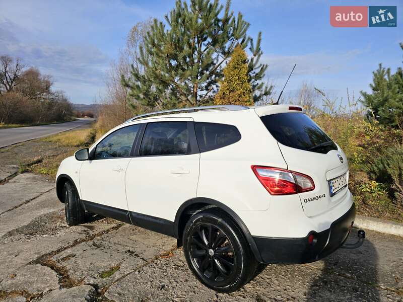Позашляховик / Кросовер Nissan Qashqai+2 2010 в Новому Розділі фото 9 Позашляховик / Кросовер Nissan Qashqai+2 2010 в Новому Розділі