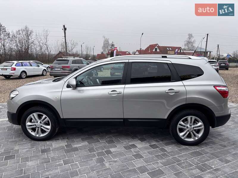 Позашляховик / Кросовер Nissan Qashqai+2 2010 в Коломиї