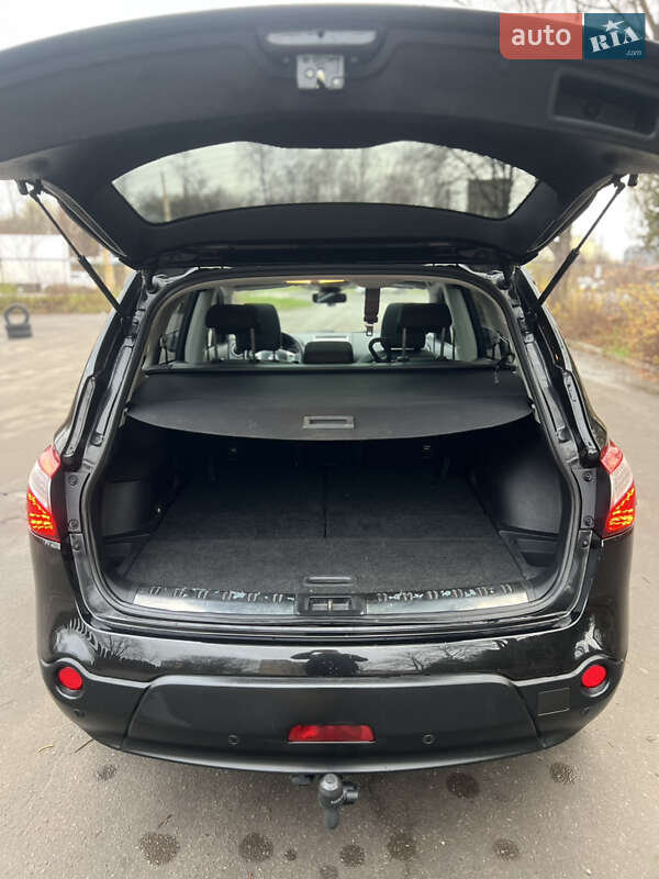 Внедорожник / Кроссовер Nissan Qashqai+2 2012 в Луцке фото 16 Внедорожник / Кроссовер Nissan Qashqai+2 2012 в Луцке