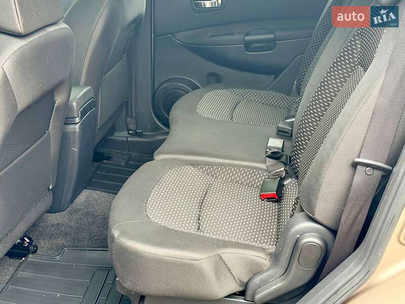 Внедорожник / Кроссовер Nissan Qashqai+2 2009 в Самборе