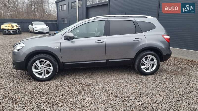 Внедорожник / Кроссовер Nissan Qashqai+2 2011 в Коростене