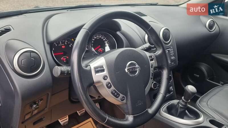 Внедорожник / Кроссовер Nissan Qashqai+2 2011 в Коростене