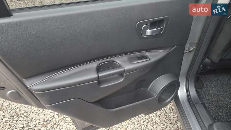 Внедорожник / Кроссовер Nissan Qashqai+2 2011 в Коростене