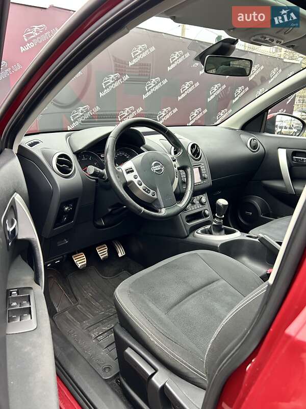 Позашляховик / Кросовер Nissan Qashqai+2 2011 в Сумах