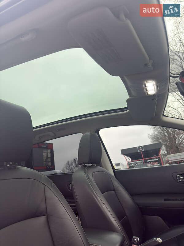 Позашляховик / Кросовер Nissan Qashqai+2 2012 в Чернівцях фото 11 Позашляховик / Кросовер Nissan Qashqai+2 2012 в Чернівцях