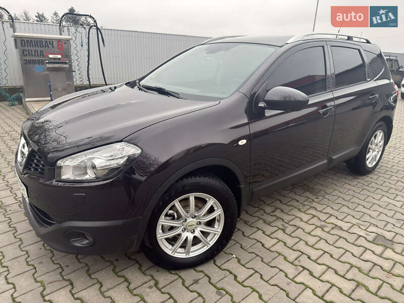 Позашляховик / Кросовер Nissan Qashqai+2 2012 в Чернівцях фото 18 Позашляховик / Кросовер Nissan Qashqai+2 2012 в Чернівцях