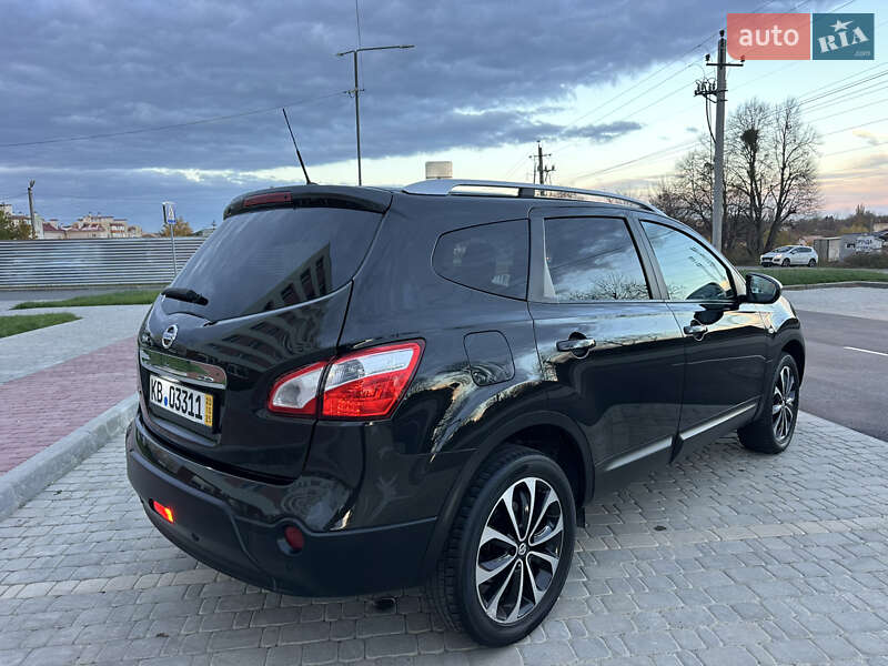 Позашляховик / Кросовер Nissan Qashqai+2 2011 в Вінниці