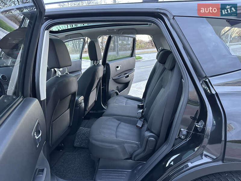 Позашляховик / Кросовер Nissan Qashqai+2 2011 в Вінниці