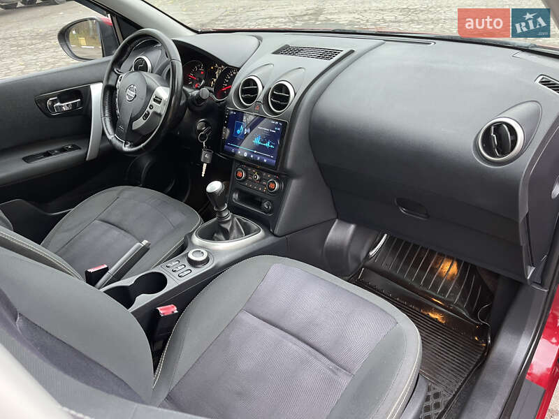 Внедорожник / Кроссовер Nissan Qashqai+2 2013 в Новоархангельске