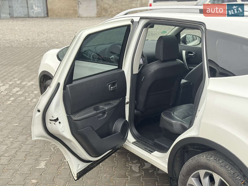 Позашляховик / Кросовер Nissan Qashqai+2 2013 в Костопілі