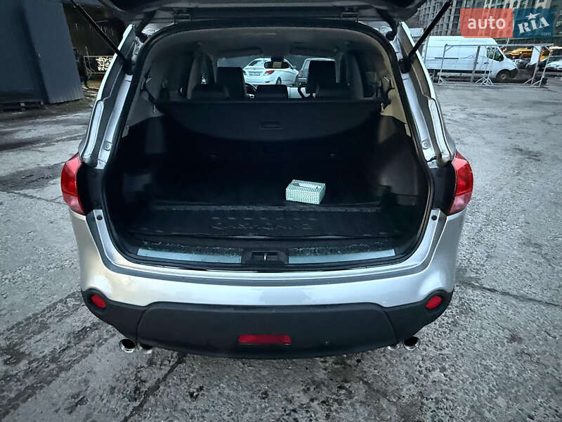 Позашляховик / Кросовер Nissan Qashqai+2 2008 в Києві фото 4 Позашляховик / Кросовер Nissan Qashqai+2 2008 в Києві