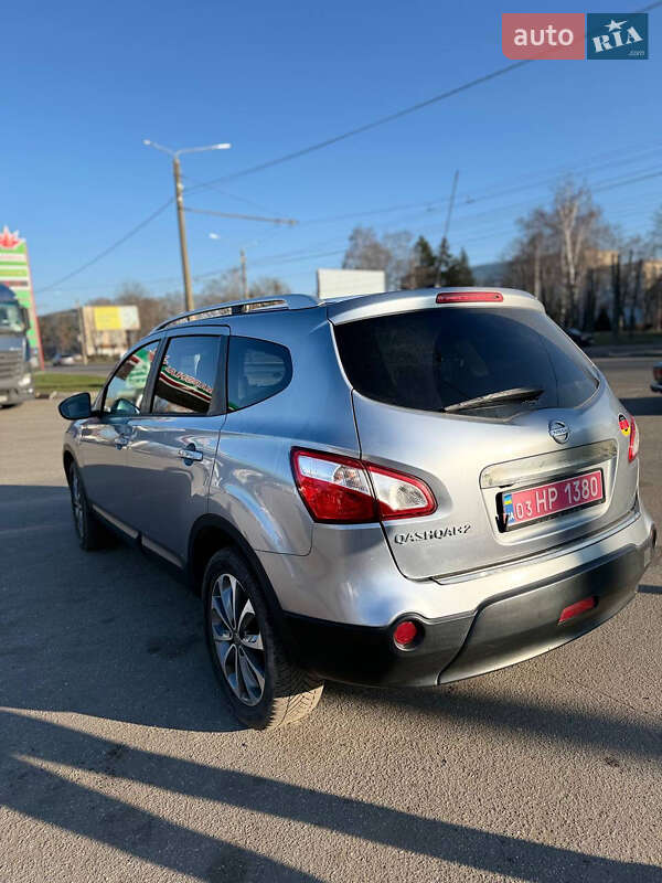 Внедорожник / Кроссовер Nissan Qashqai+2 2010 в Сумах