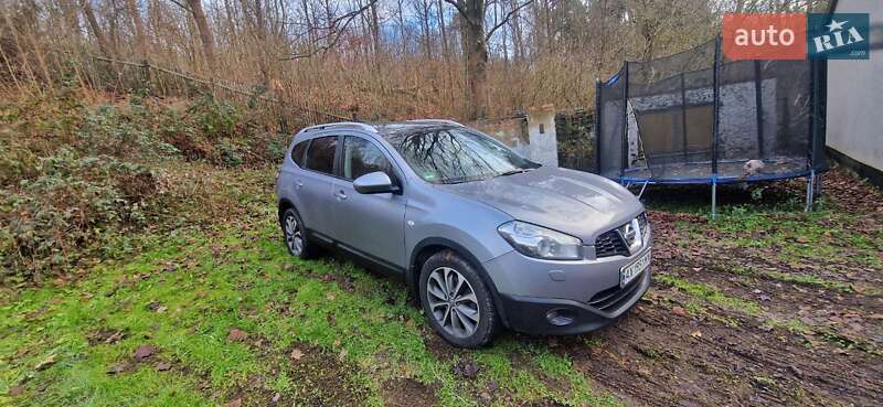 Nissan Qashqai+2 2012