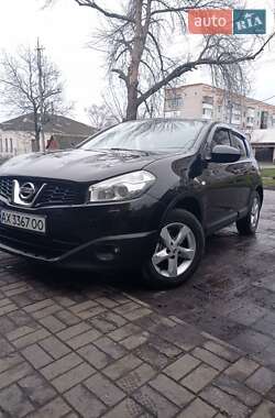 Внедорожник / Кроссовер Nissan Qashqai+2 2012 в Краснограде