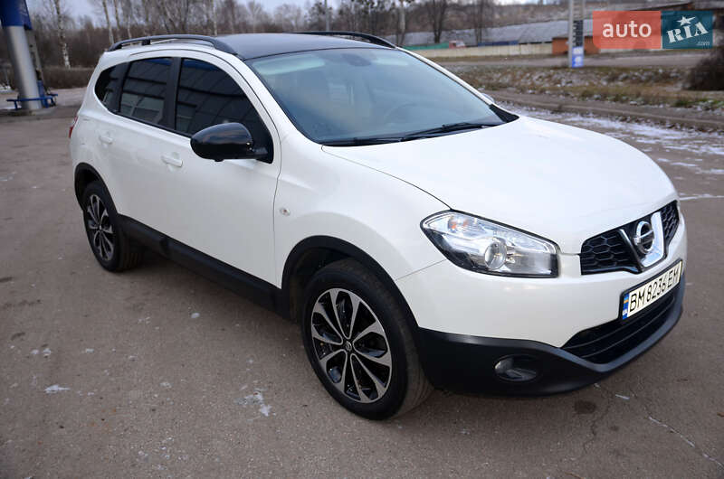 Позашляховик / Кросовер Nissan Qashqai+2 2013 в Ромнах