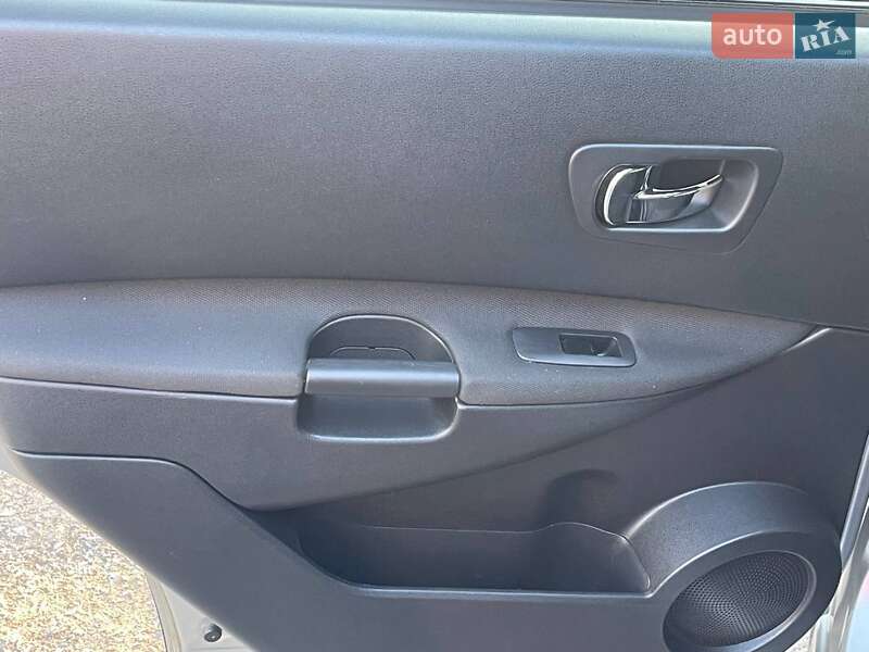 Внедорожник / Кроссовер Nissan Qashqai+2 2008 в Ровно фото 73 Внедорожник / Кроссовер Nissan Qashqai+2 2008 в Ровно