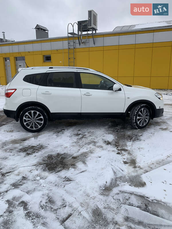 Внедорожник / Кроссовер Nissan Qashqai+2 2013 в Дубно