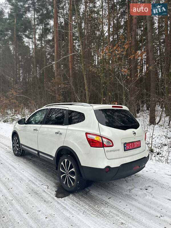 Внедорожник / Кроссовер Nissan Qashqai+2 2011 в Ивано-Франковске