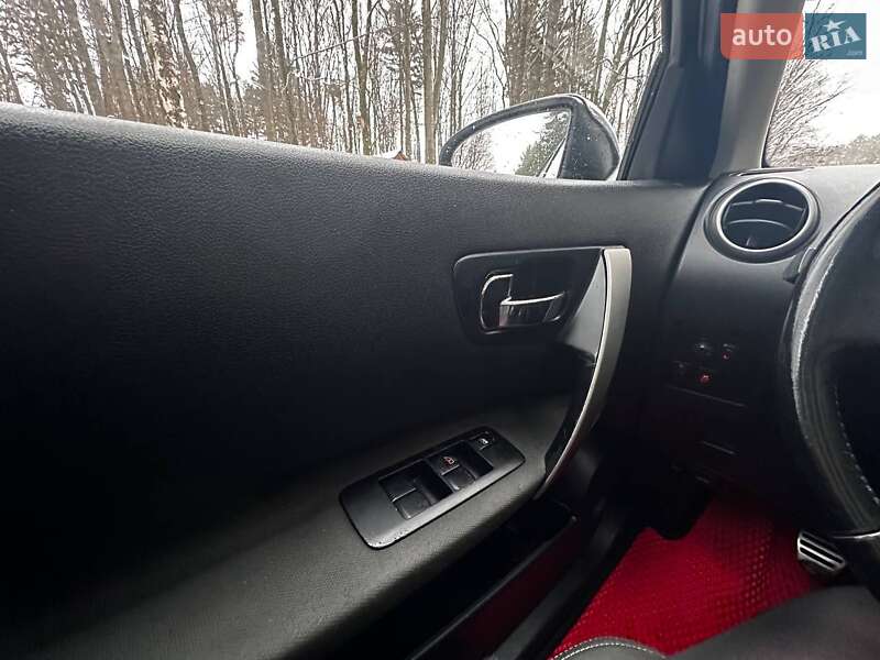 Внедорожник / Кроссовер Nissan Qashqai+2 2011 в Ивано-Франковске