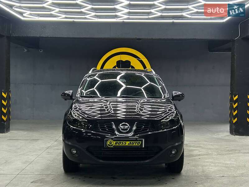 Внедорожник / Кроссовер Nissan Qashqai+2 2012 в Черновцах