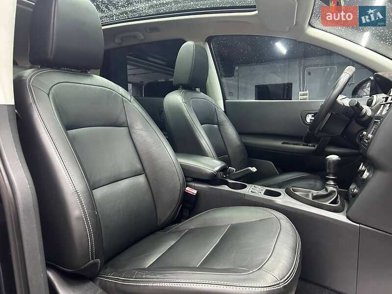 Внедорожник / Кроссовер Nissan Qashqai+2 2012 в Черновцах