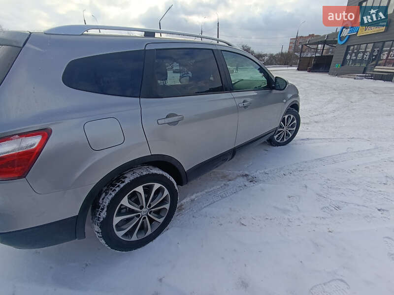 Внедорожник / Кроссовер Nissan Qashqai+2 2010 в Хмельницком