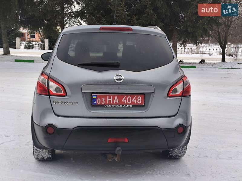 Внедорожник / Кроссовер Nissan Qashqai+2 2011 в Звягеле