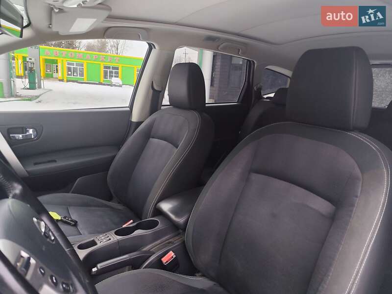 Внедорожник / Кроссовер Nissan Qashqai+2 2011 в Звягеле