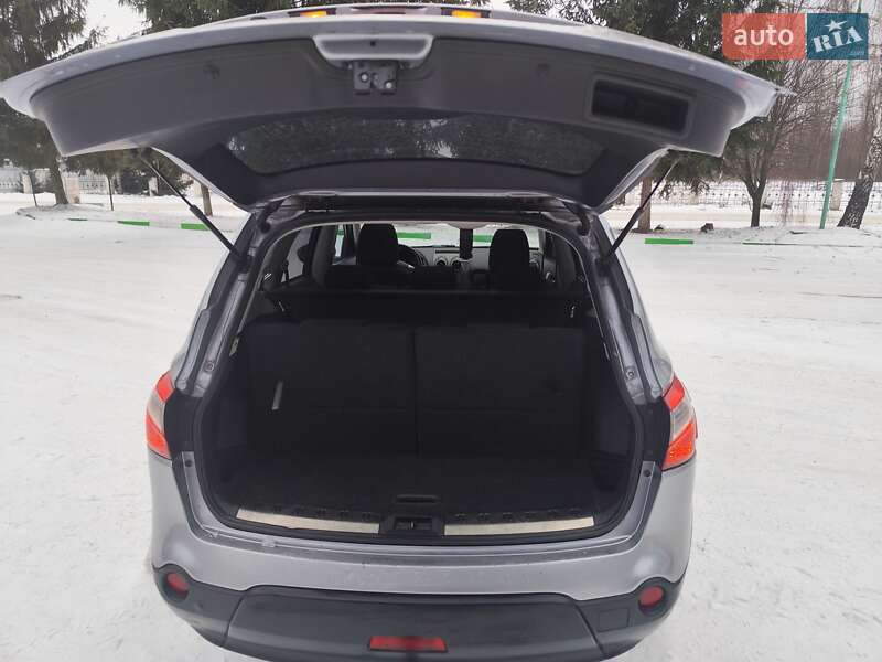 Внедорожник / Кроссовер Nissan Qashqai+2 2011 в Звягеле