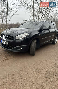 Внедорожник / Кроссовер Nissan Qashqai+2 2010 в Запорожье