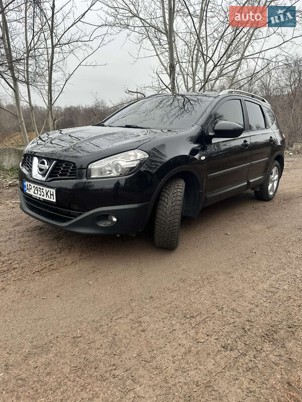 Внедорожник / Кроссовер Nissan Qashqai+2 2010 в Запорожье