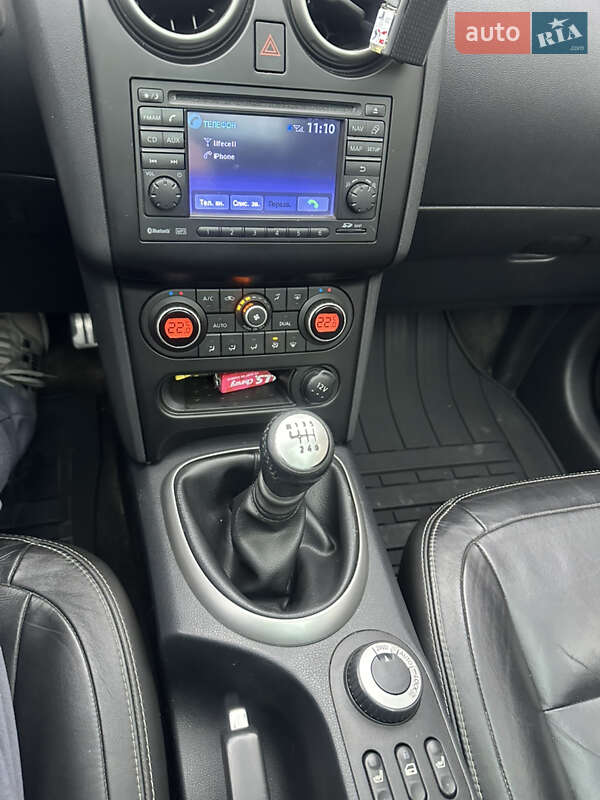 Внедорожник / Кроссовер Nissan Qashqai+2 2010 в Запорожье