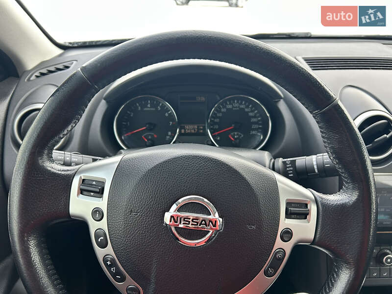 Позашляховик / Кросовер Nissan Qashqai+2 2012 в Києві